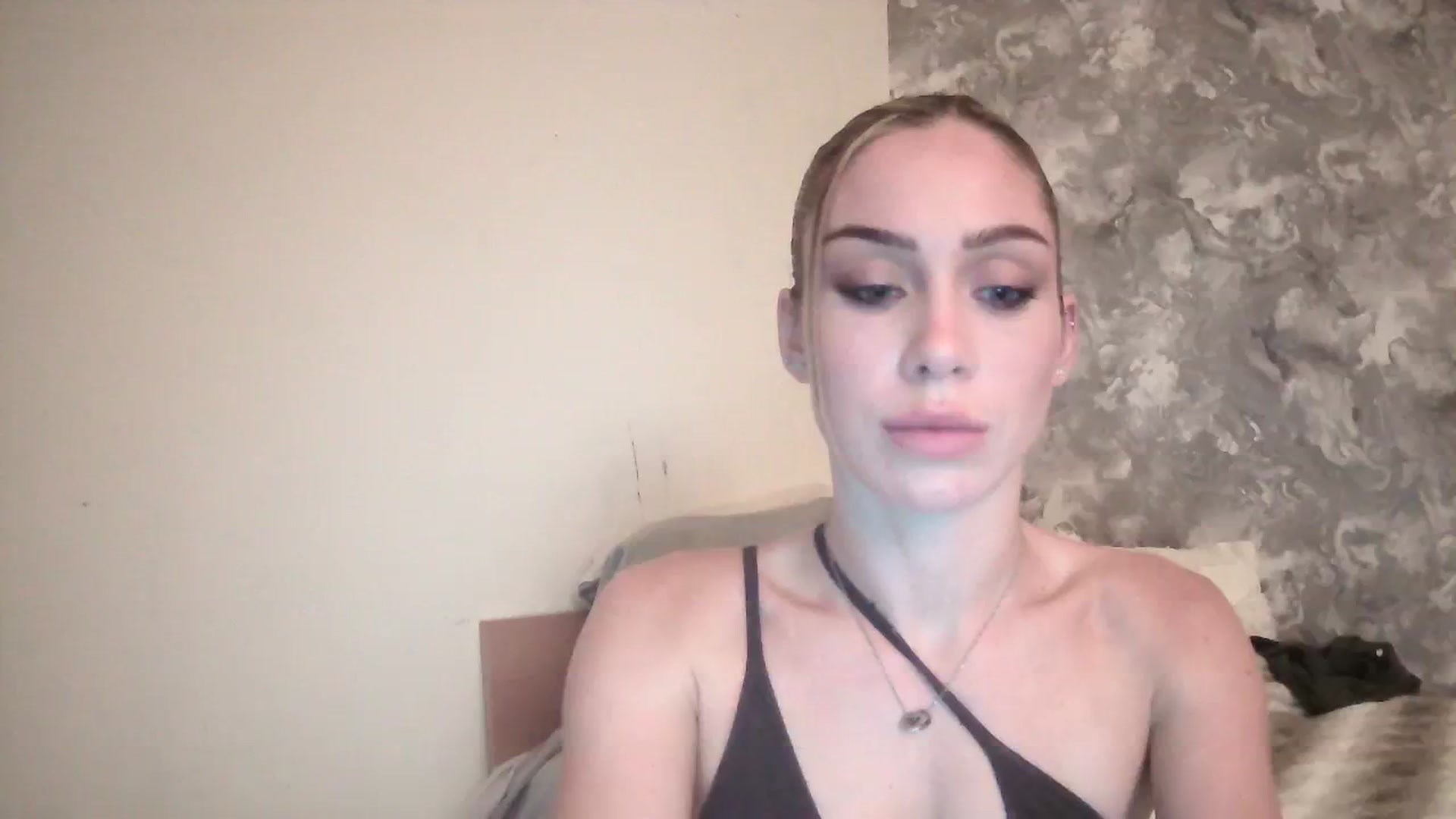Gallery image thumbnail from English_Babe1's myfreecams stream on, 11/26/2023, 17:43 image 14 of 20