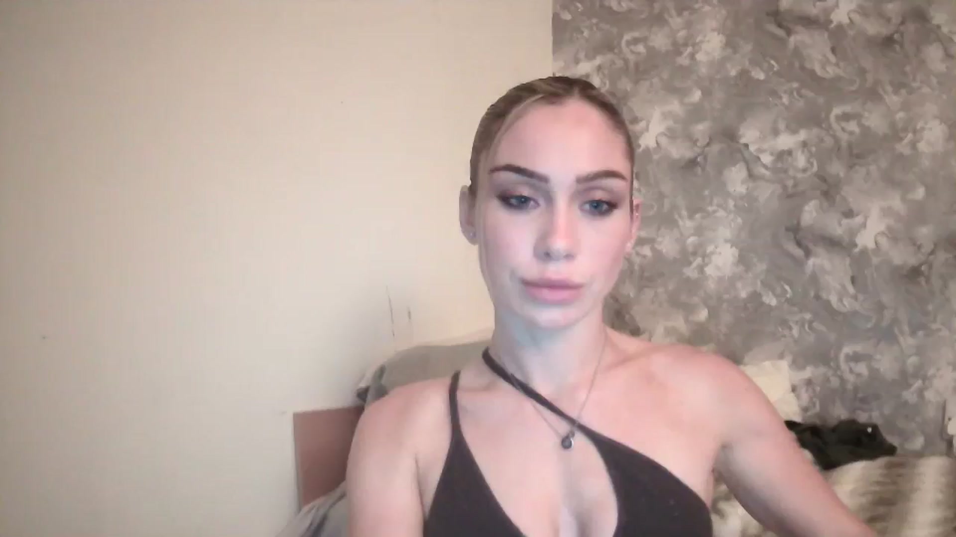 Gallery image thumbnail from English_Babe1's myfreecams stream on, 11/26/2023, 17:43 image 10 of 20