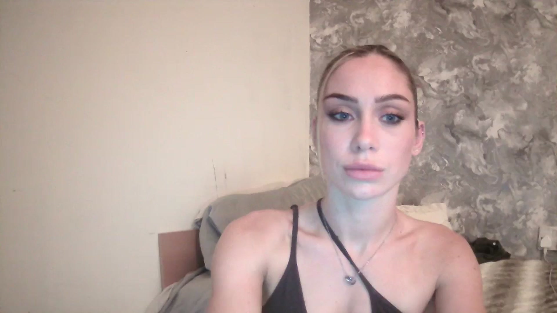 Gallery image thumbnail from English_Babe1's myfreecams stream on, 11/26/2023, 17:43 image 9 of 20