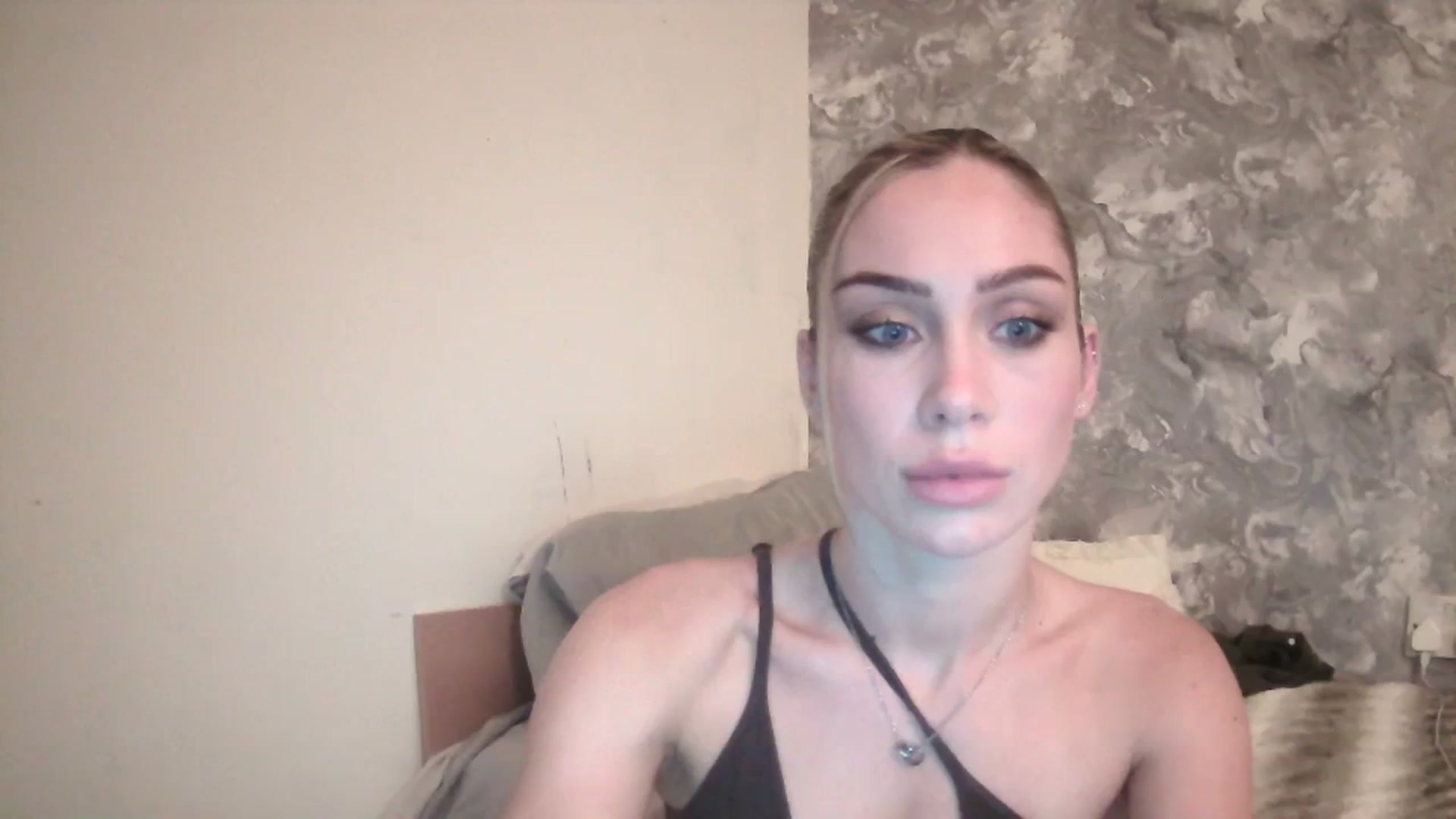 Gallery image thumbnail from English_Babe1's myfreecams stream on, 11/26/2023, 17:43 image 8 of 20