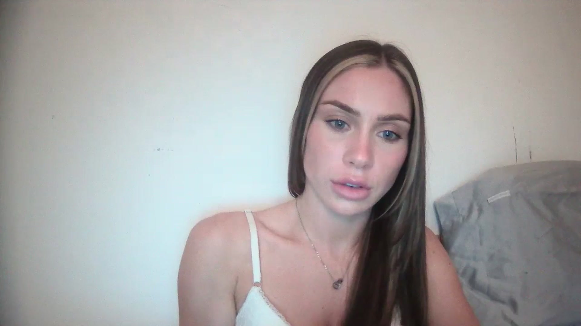 Gallery image thumbnail from English_Babe1's myfreecams stream on, 11/28/2023, 11:58 image 16 of 20