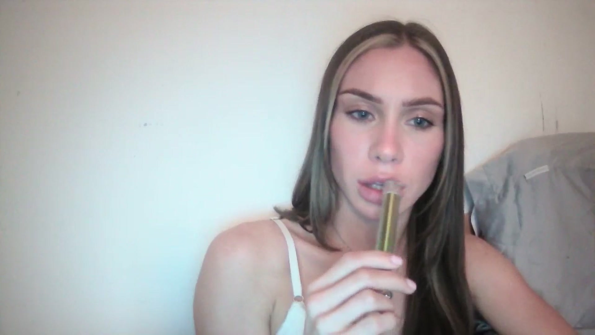 Gallery image thumbnail from English_Babe1's myfreecams stream on, 11/28/2023, 11:58 image 18 of 20