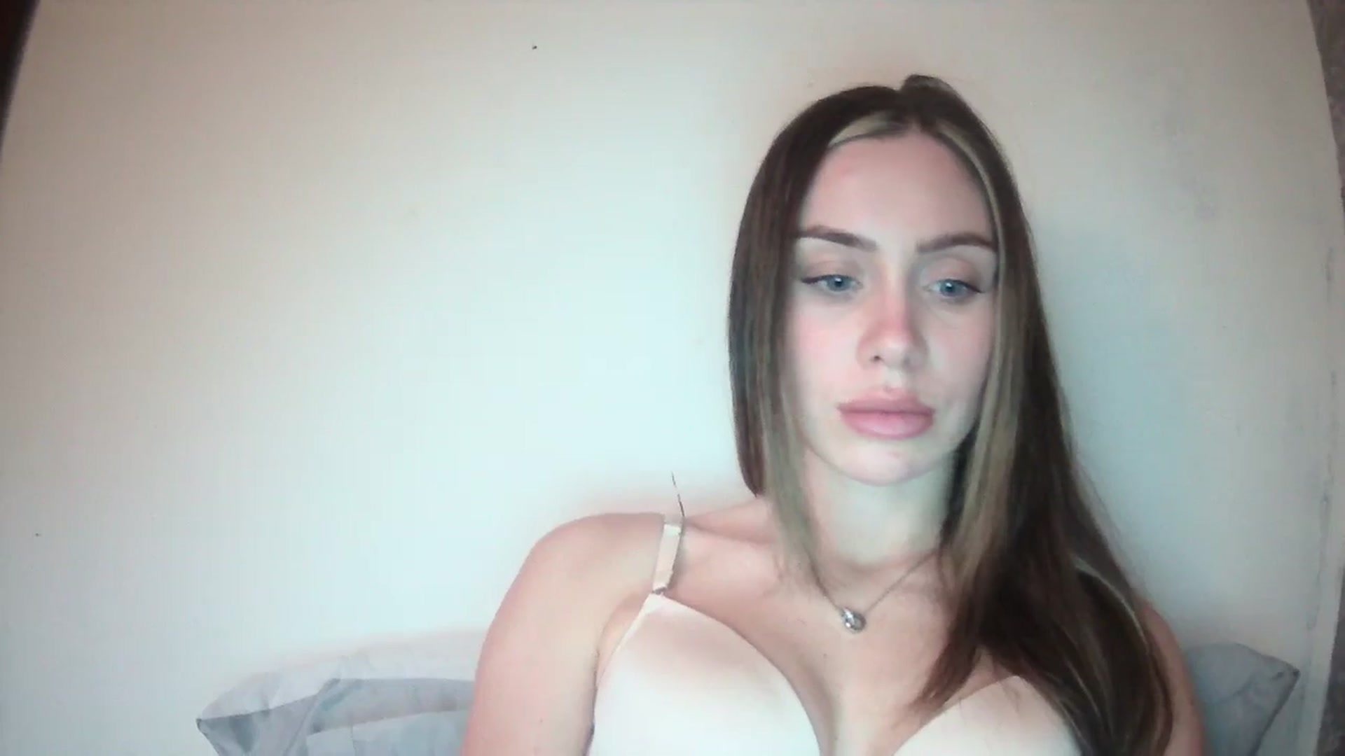 Gallery image thumbnail from English_Babe1's myfreecams stream on, 12/04/2023, 14:27 image 18 of 20