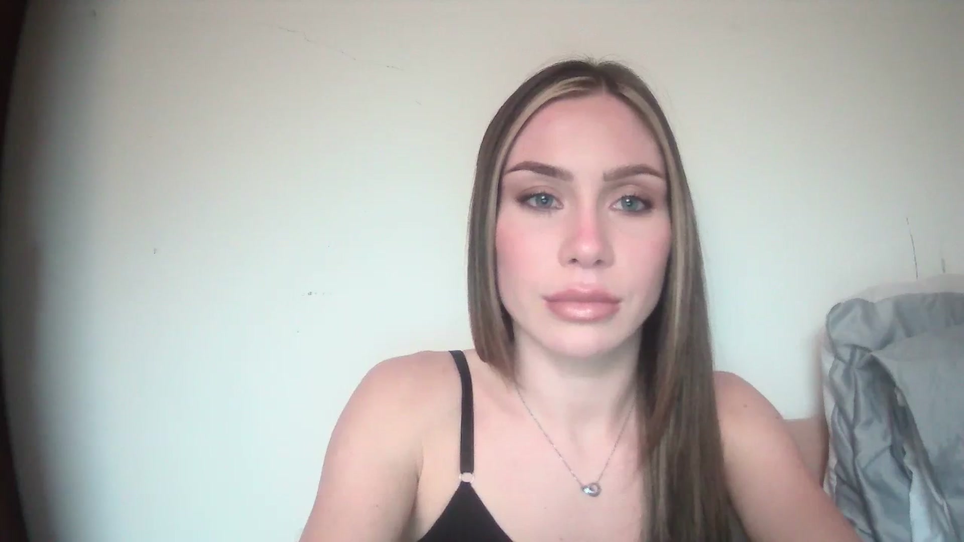 Gallery image thumbnail from English_Babe1's myfreecams stream on, 12/05/2023, 12:33 image 3 of 20