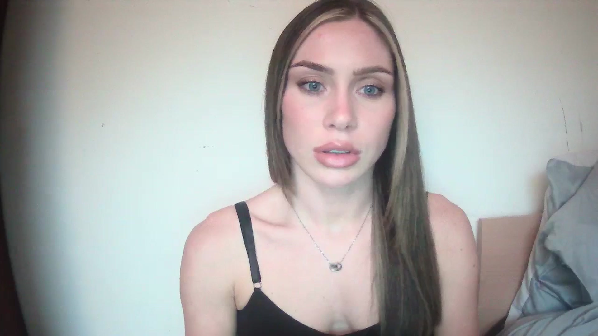 Gallery image thumbnail from English_Babe1's myfreecams stream on, 12/05/2023, 14:33 image 19 of 20