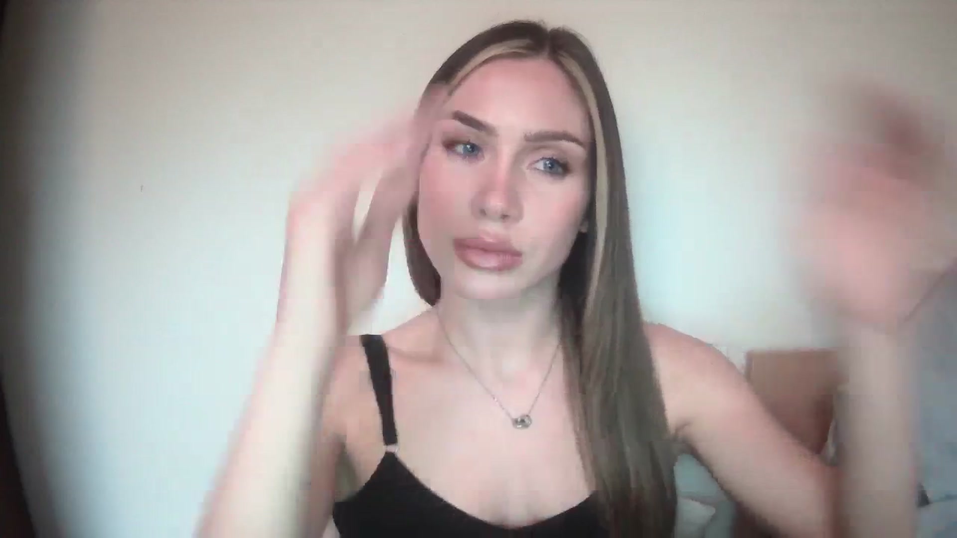 Gallery image thumbnail from English_Babe1's myfreecams stream on, 12/05/2023, 14:33 image 3 of 20