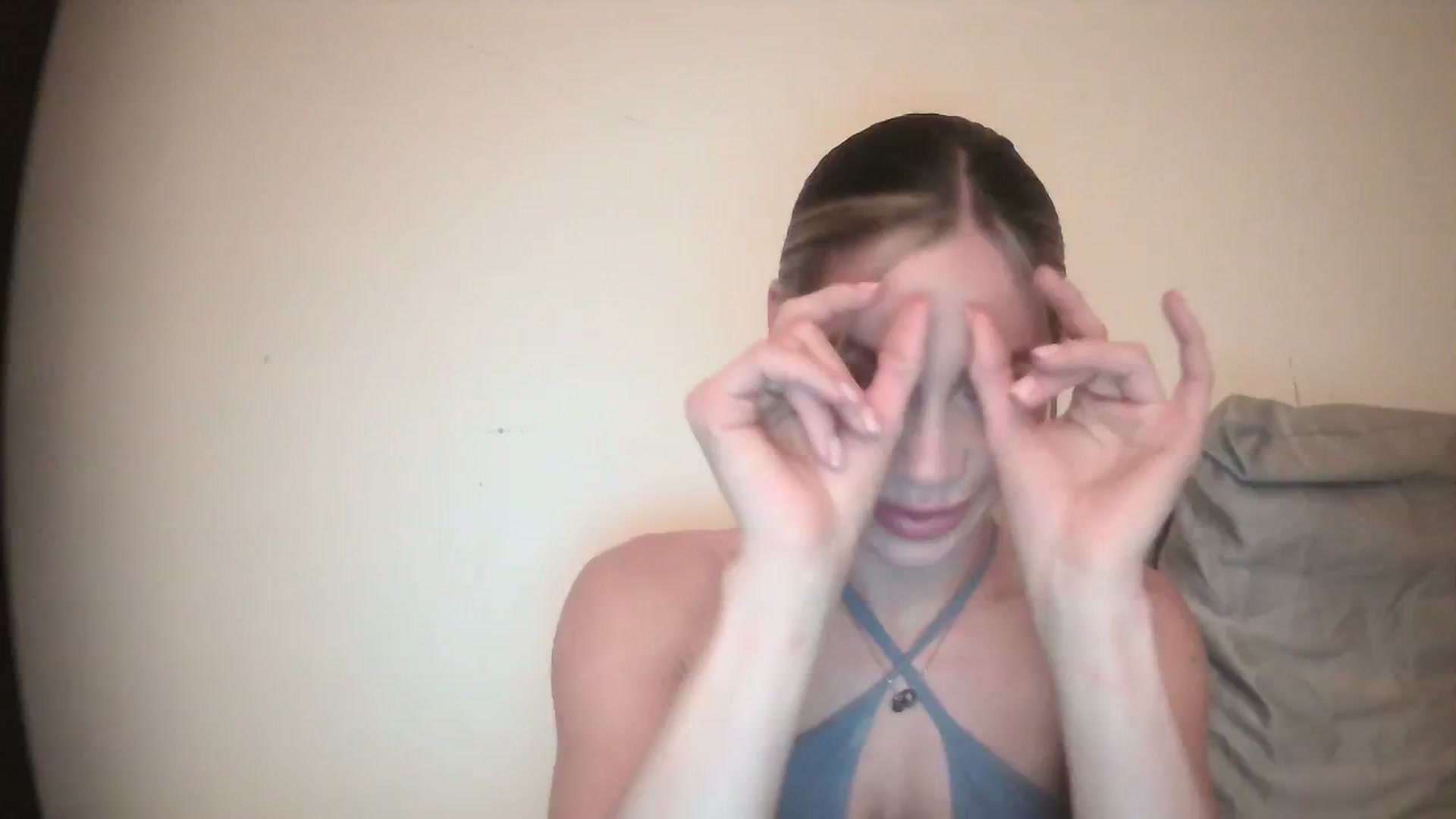 Gallery image thumbnail from English_Babe1's myfreecams stream on, 12/07/2023, 16:15 image 17 of 20