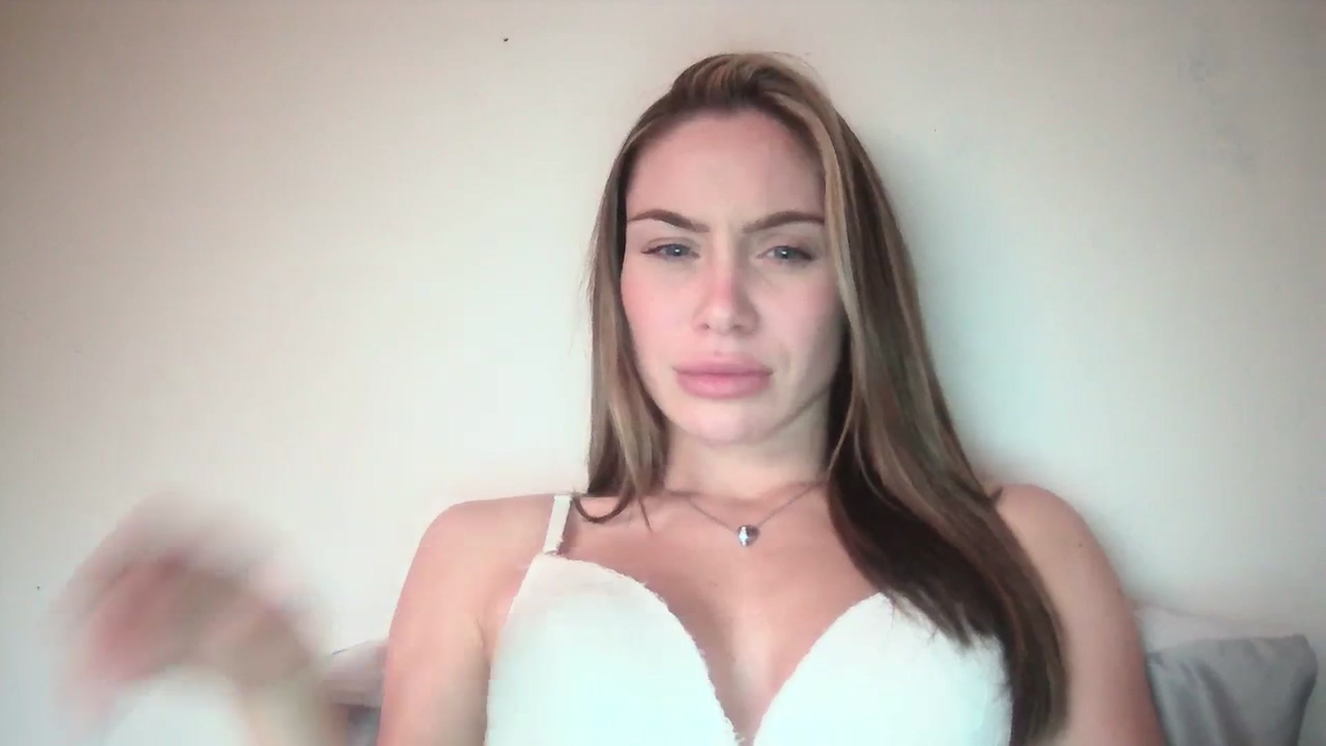 Gallery image thumbnail from English_Babe1's myfreecams stream on, 12/12/2023, 14:30 image 16 of 20