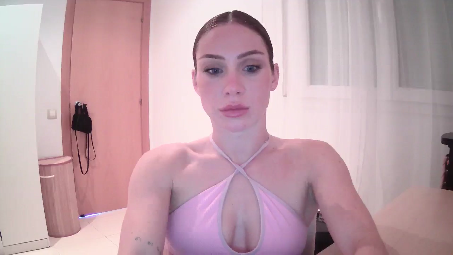 Gallery image thumbnail from English_Lola's myfreecams stream on, 03/15/2024, 13:01 image 6 of 20
