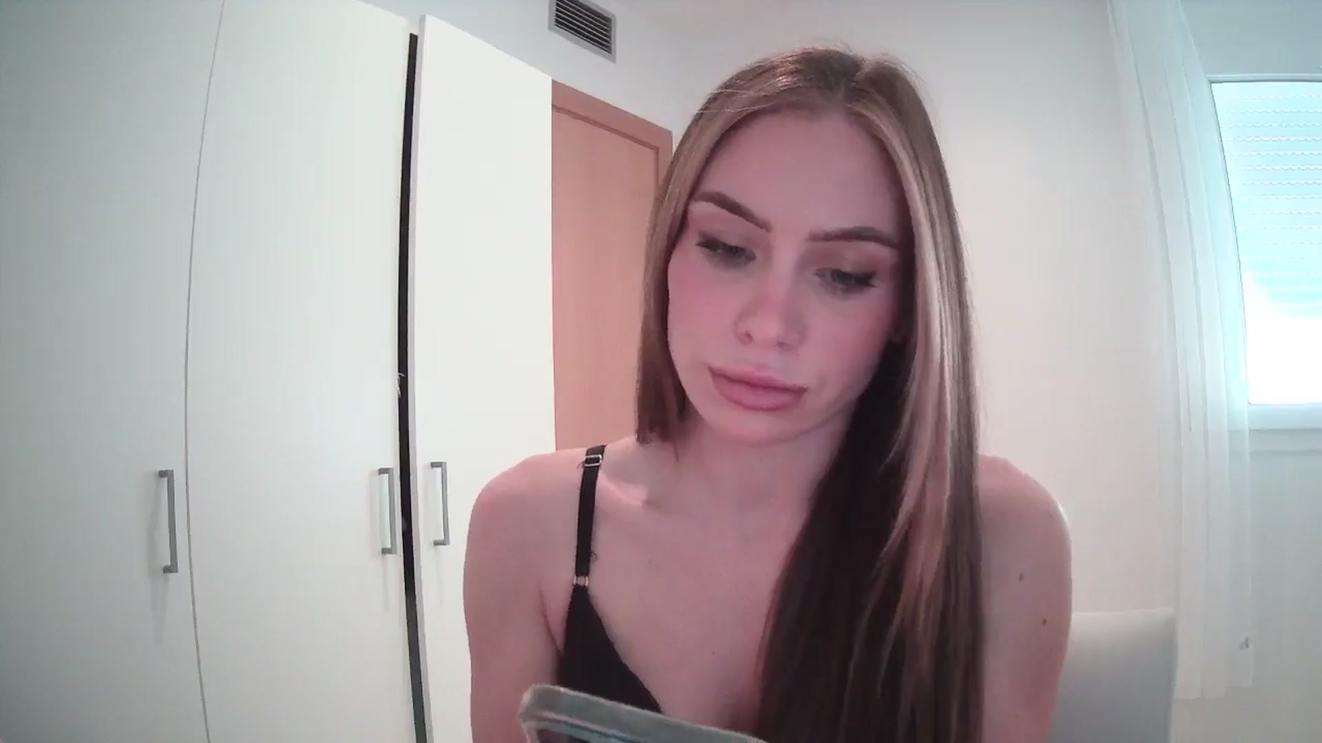 Gallery image thumbnail from English_Lola's myfreecams stream on, 05/02/2024, 09:14 image 5 of 20