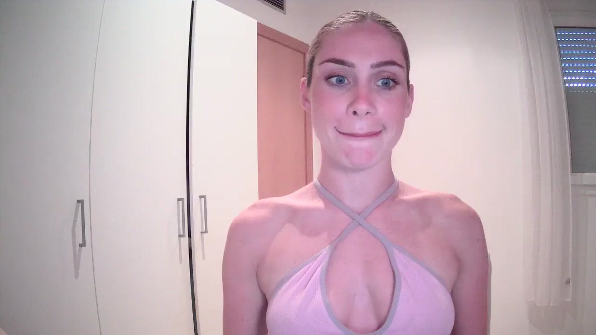 Gallery image thumbnail from English_Lola's myfreecams stream on, 05/15/2024, 15:29 image 17 of 20
