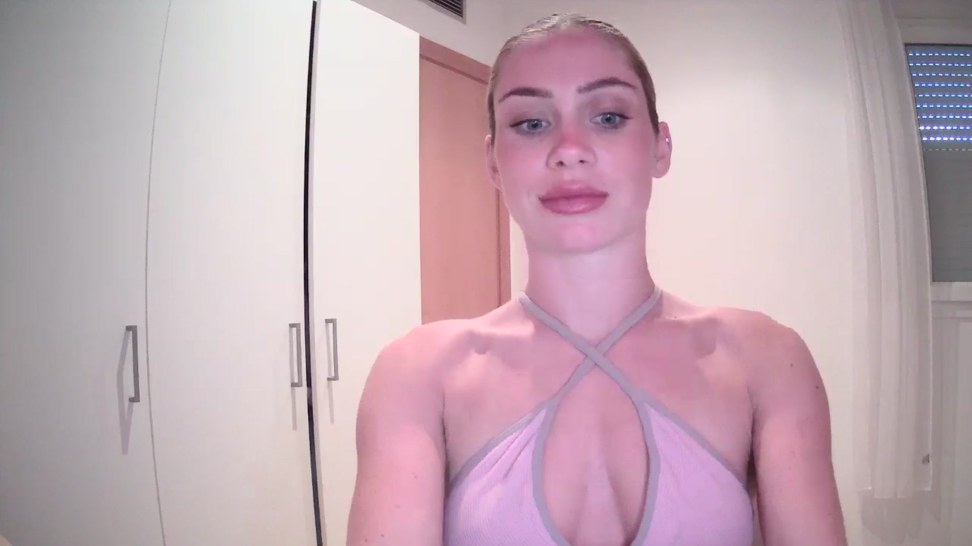 Gallery image thumbnail from English_Lola's myfreecams stream on, 05/15/2024, 15:29 image 20 of 20