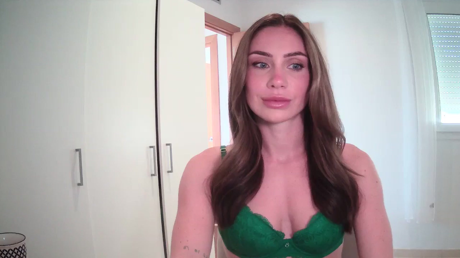 Gallery image thumbnail from English_Lola's myfreecams stream on, 05/25/2024, 08:00 image 15 of 20