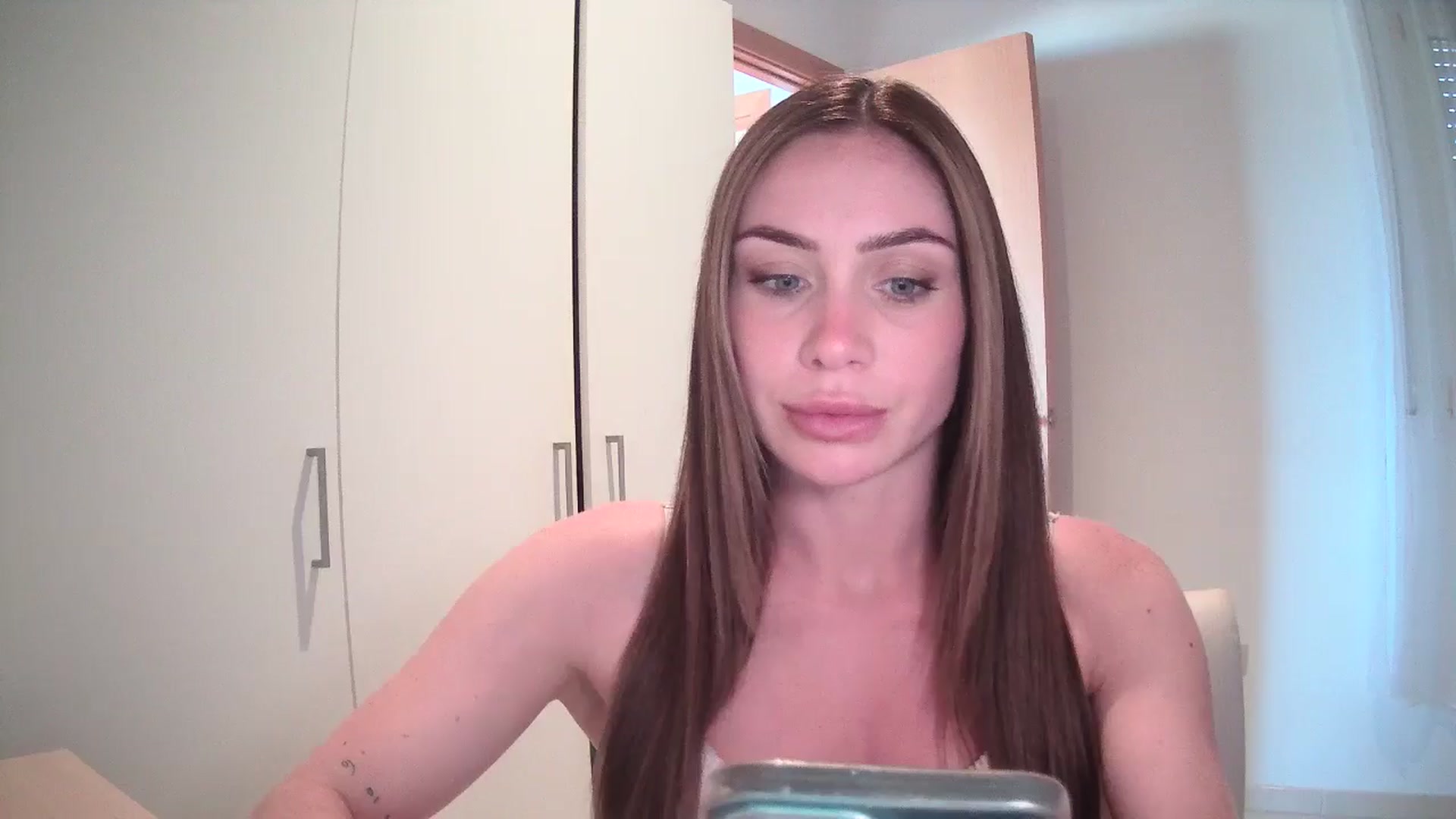 Gallery image thumbnail from English_Lola's myfreecams stream on, 05/30/2024, 11:28 image 1 of 20