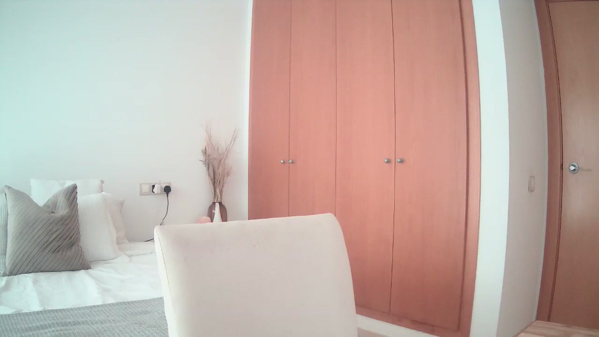 Gallery image thumbnail from English_Lola's myfreecams stream on, 06/19/2024, 07:44 image 14 of 20