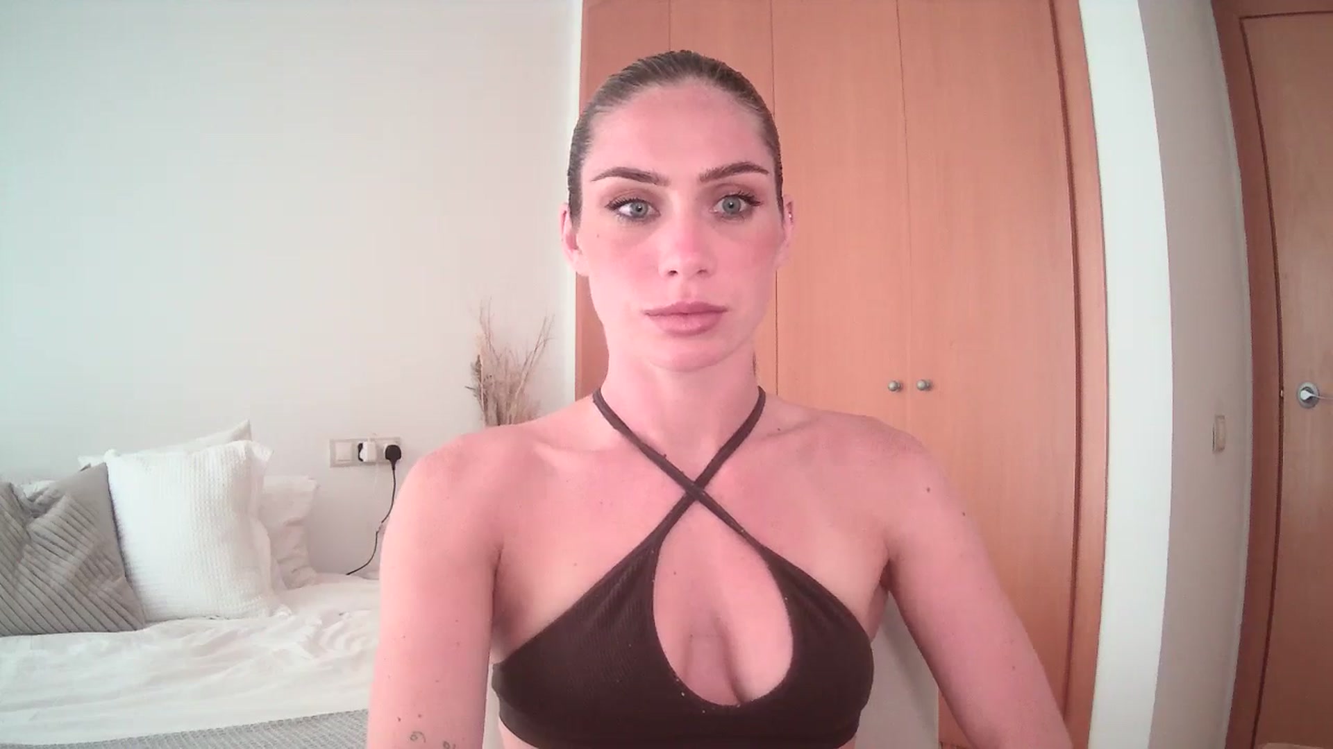 Gallery image thumbnail from English_Lola's myfreecams stream on, 06/20/2024, 14:17 image 18 of 20