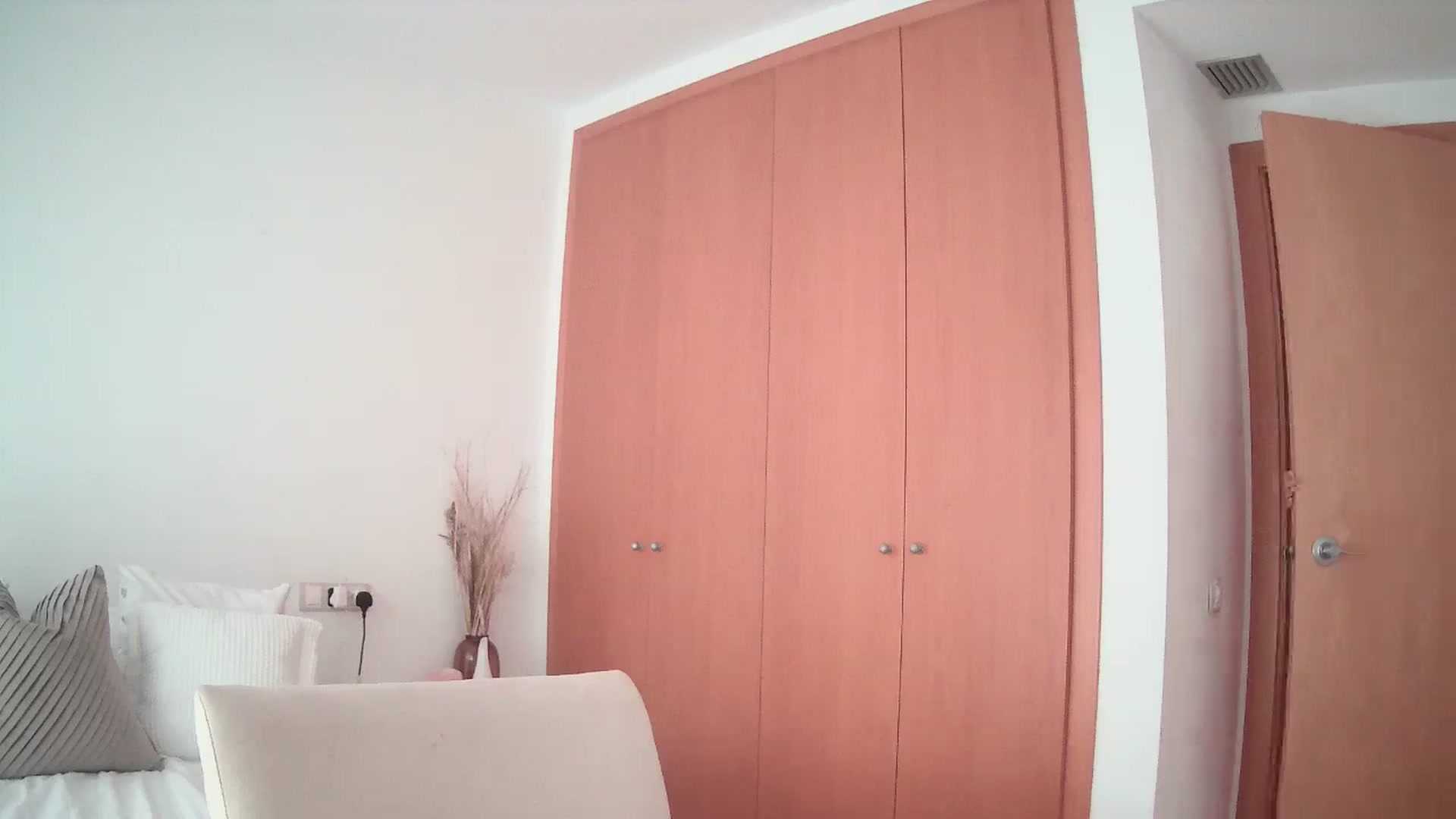Gallery image thumbnail from English_Lola's myfreecams stream on, 06/21/2024, 07:41 image 4 of 20