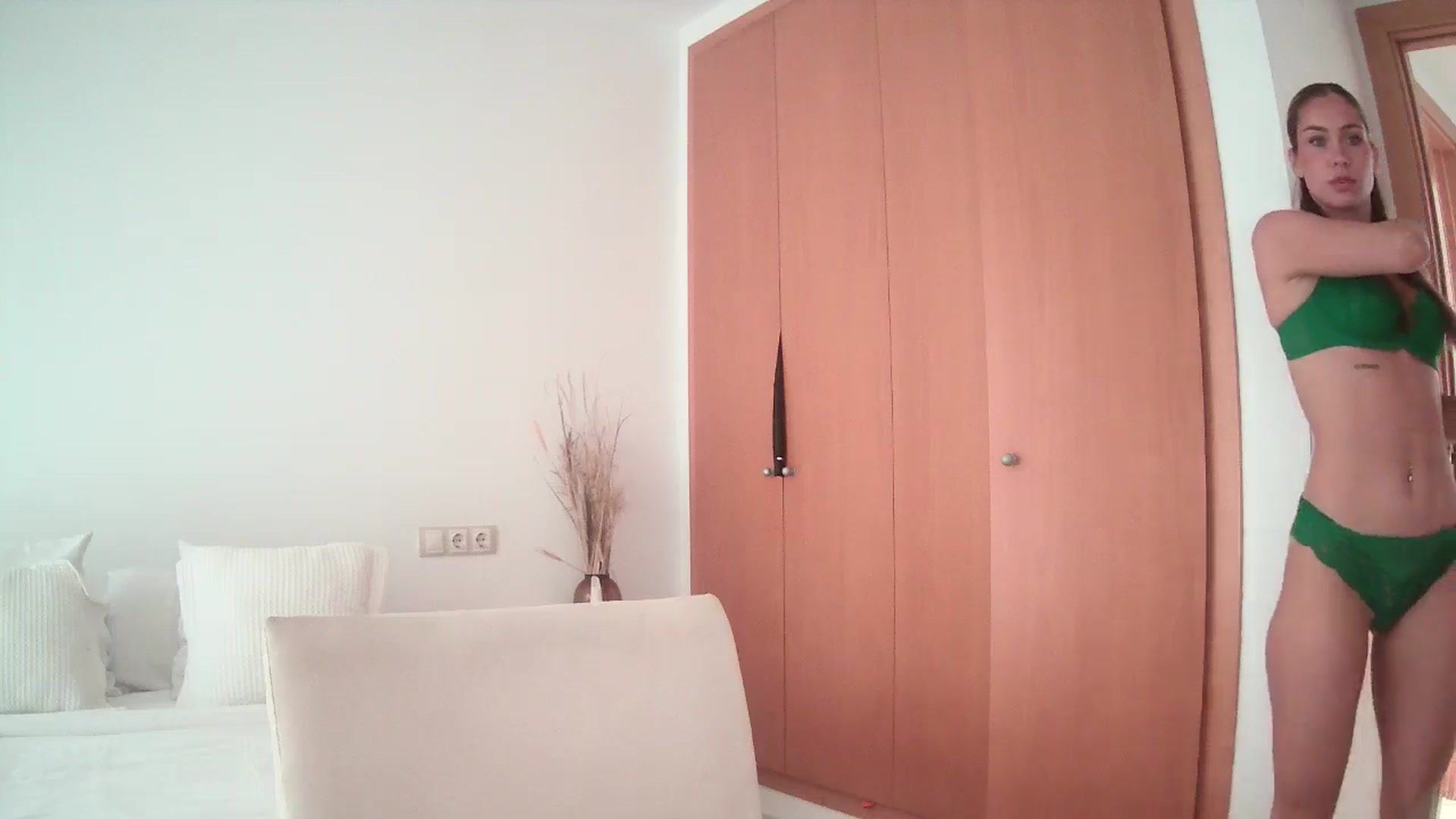 Gallery image thumbnail from English_Lola's myfreecams stream on, 09/02/2024, 09:16 image 10 of 20