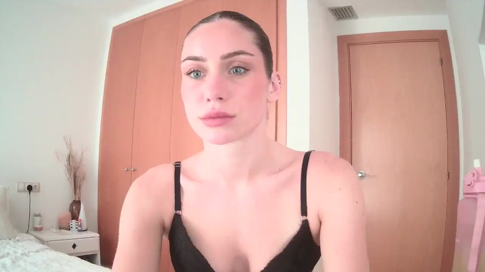 Gallery image thumbnail from English_Lola's myfreecams stream on, 09/08/2024, 08:47 image 20 of 20