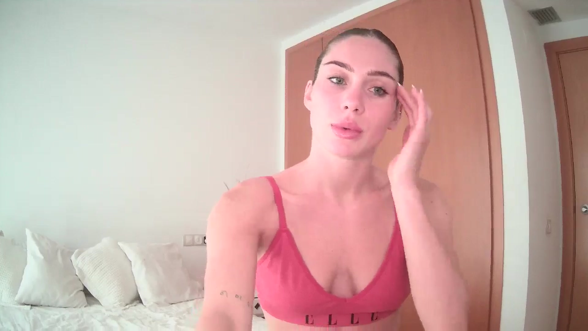 Gallery image thumbnail from English_Lola's myfreecams stream on, 09/12/2024, 09:03 image 4 of 20