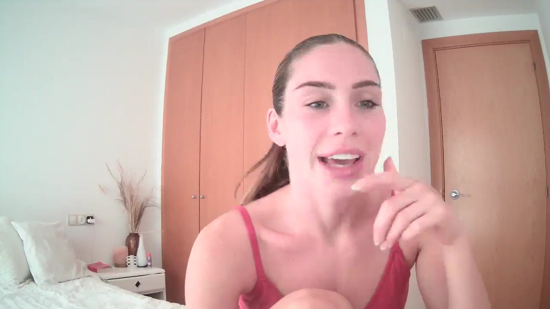 Gallery image thumbnail from English_Lola's myfreecams stream on, 09/12/2024, 09:19 image 14 of 20