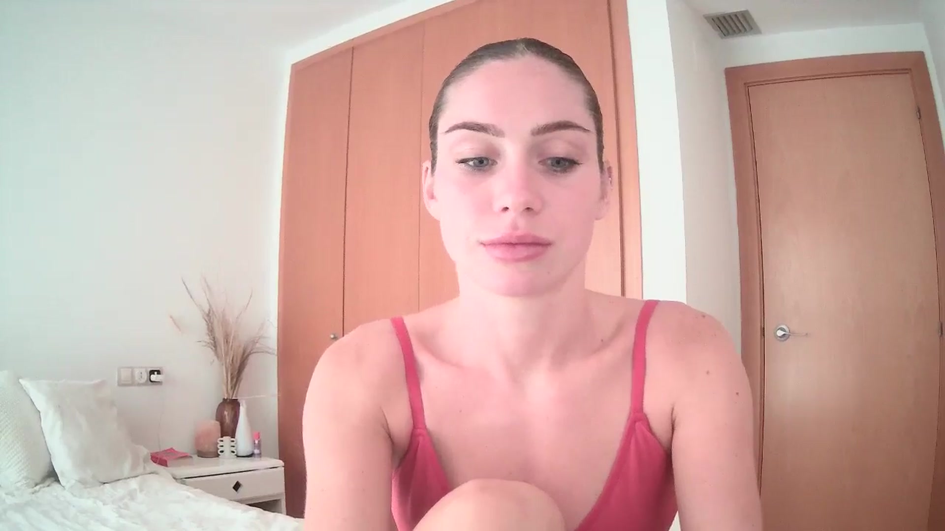 Gallery image thumbnail from English_Lola's myfreecams stream on, 09/12/2024, 09:19 image 18 of 20
