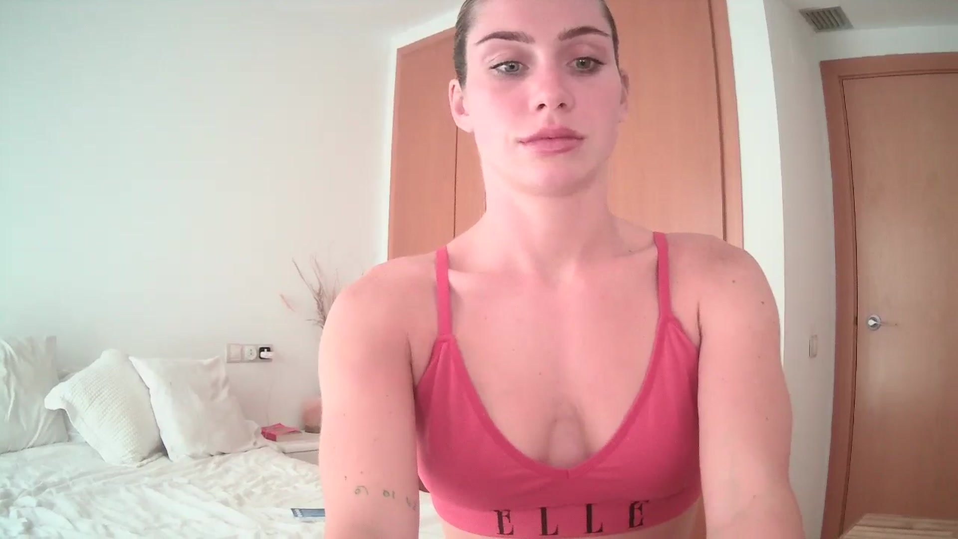 Gallery image thumbnail from English_Lola's myfreecams stream on, 09/12/2024, 11:33 image 6 of 20