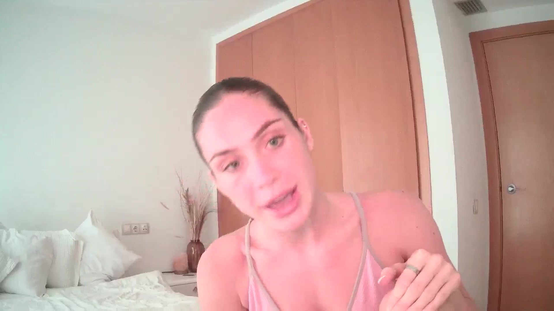 Gallery image thumbnail from English_Lola's myfreecams stream on, 09/20/2024, 16:19 image 4 of 20