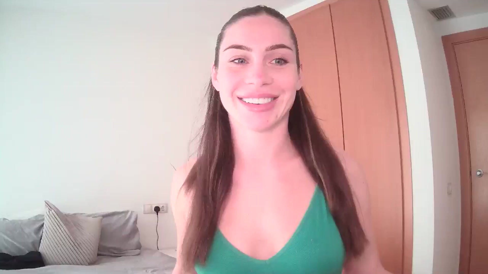 Gallery image thumbnail from English_Lola's myfreecams stream on, 10/25/2024, 09:57 image 1 of 20