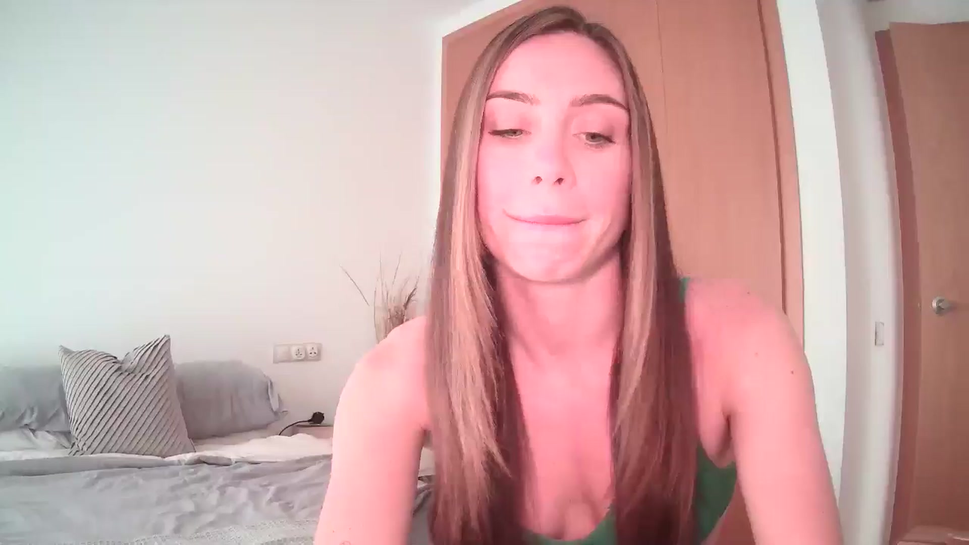 Gallery image thumbnail from English_Lola's myfreecams stream on, 10/30/2024, 09:36 image 17 of 20