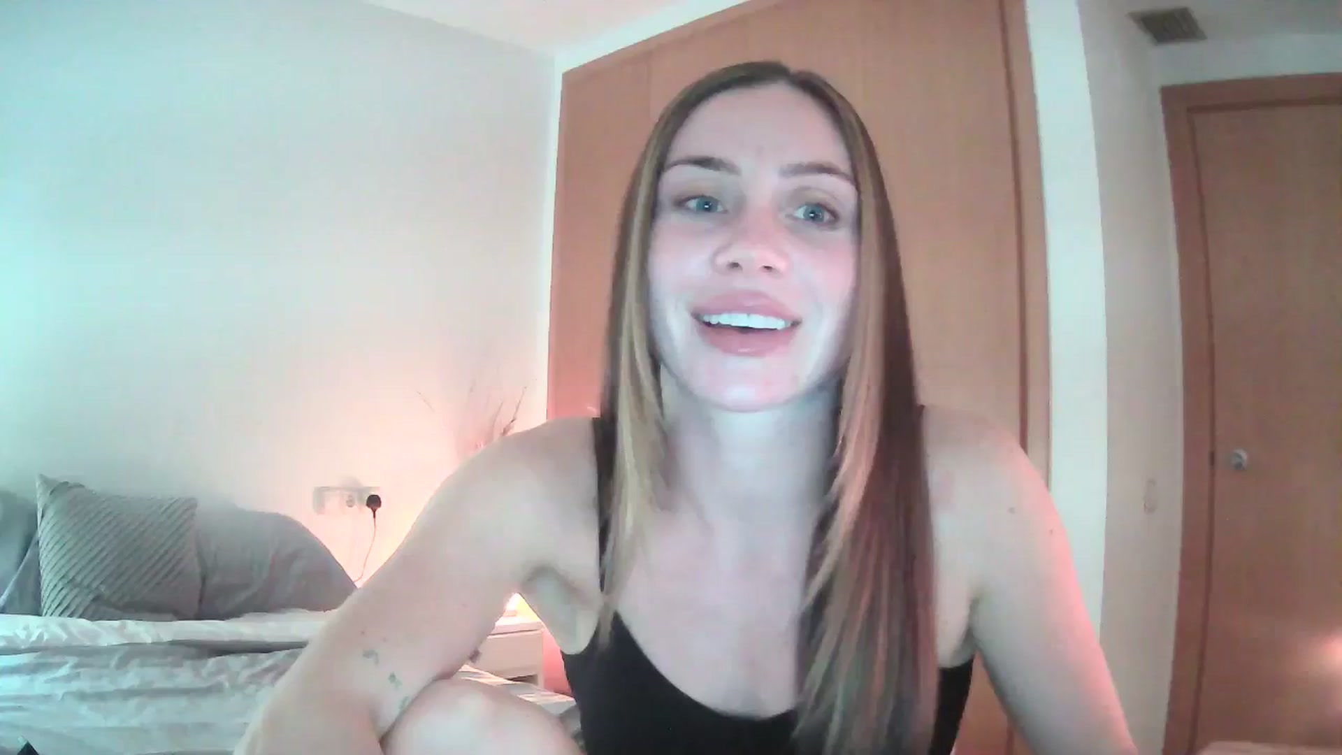Gallery image thumbnail from English_Lola's myfreecams stream on, 10/31/2024, 17:53 image 12 of 20