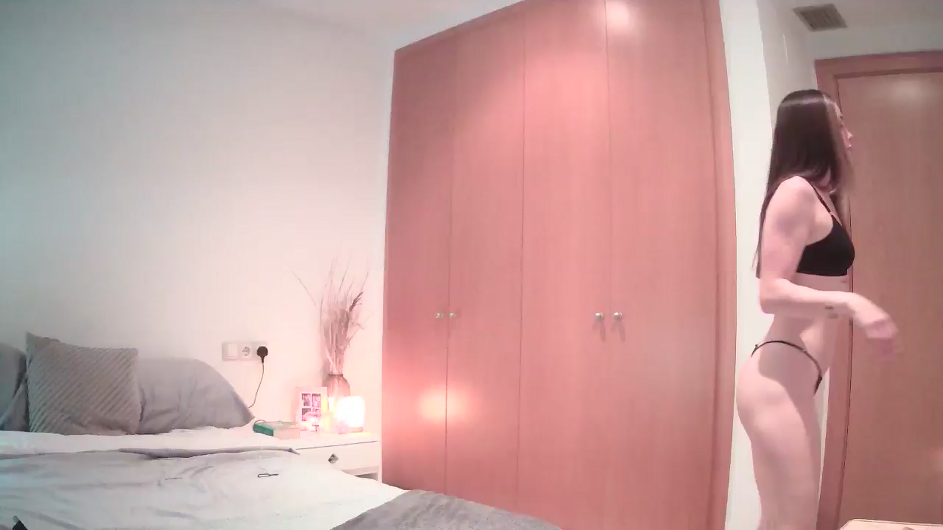 Gallery image thumbnail from English_Lola's myfreecams stream on, 10/31/2024, 17:53 image 2 of 20