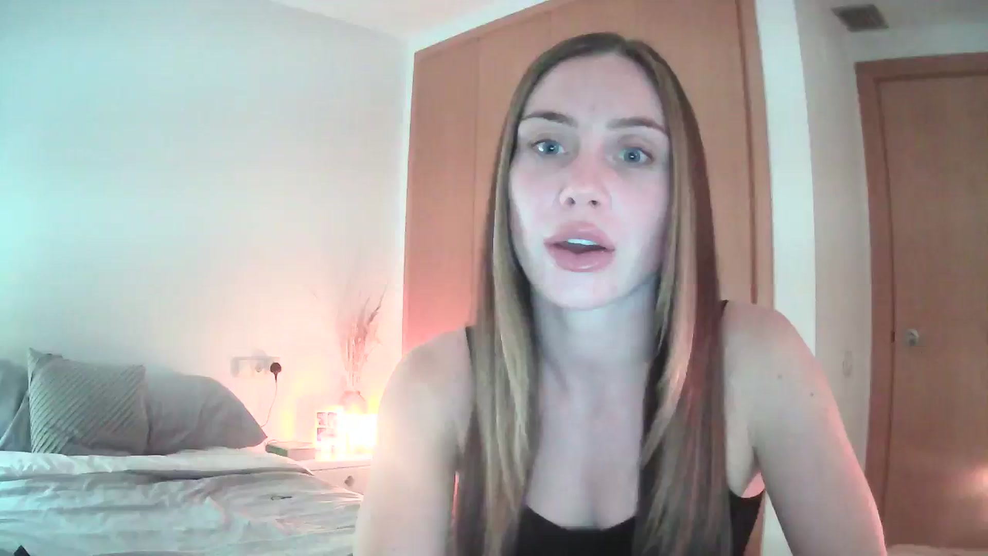 Gallery image thumbnail from English_Lola's myfreecams stream on, 10/31/2024, 17:53 image 10 of 20