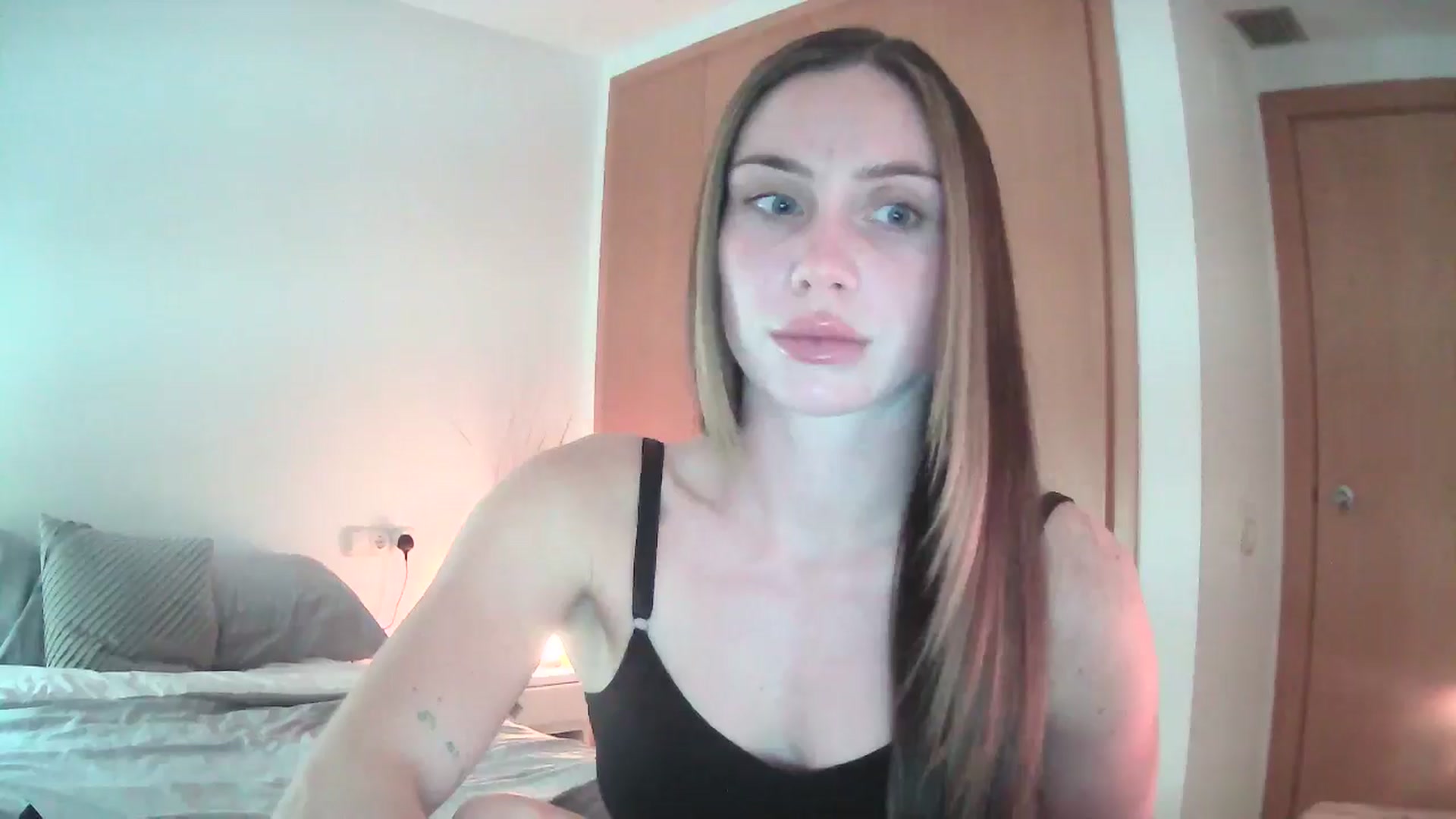 Gallery image thumbnail from English_Lola's myfreecams stream on, 10/31/2024, 17:53 image 9 of 20