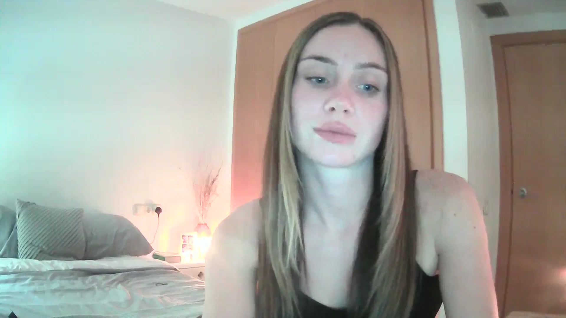 Gallery image thumbnail from English_Lola's myfreecams stream on, 10/31/2024, 18:35 image 2 of 20