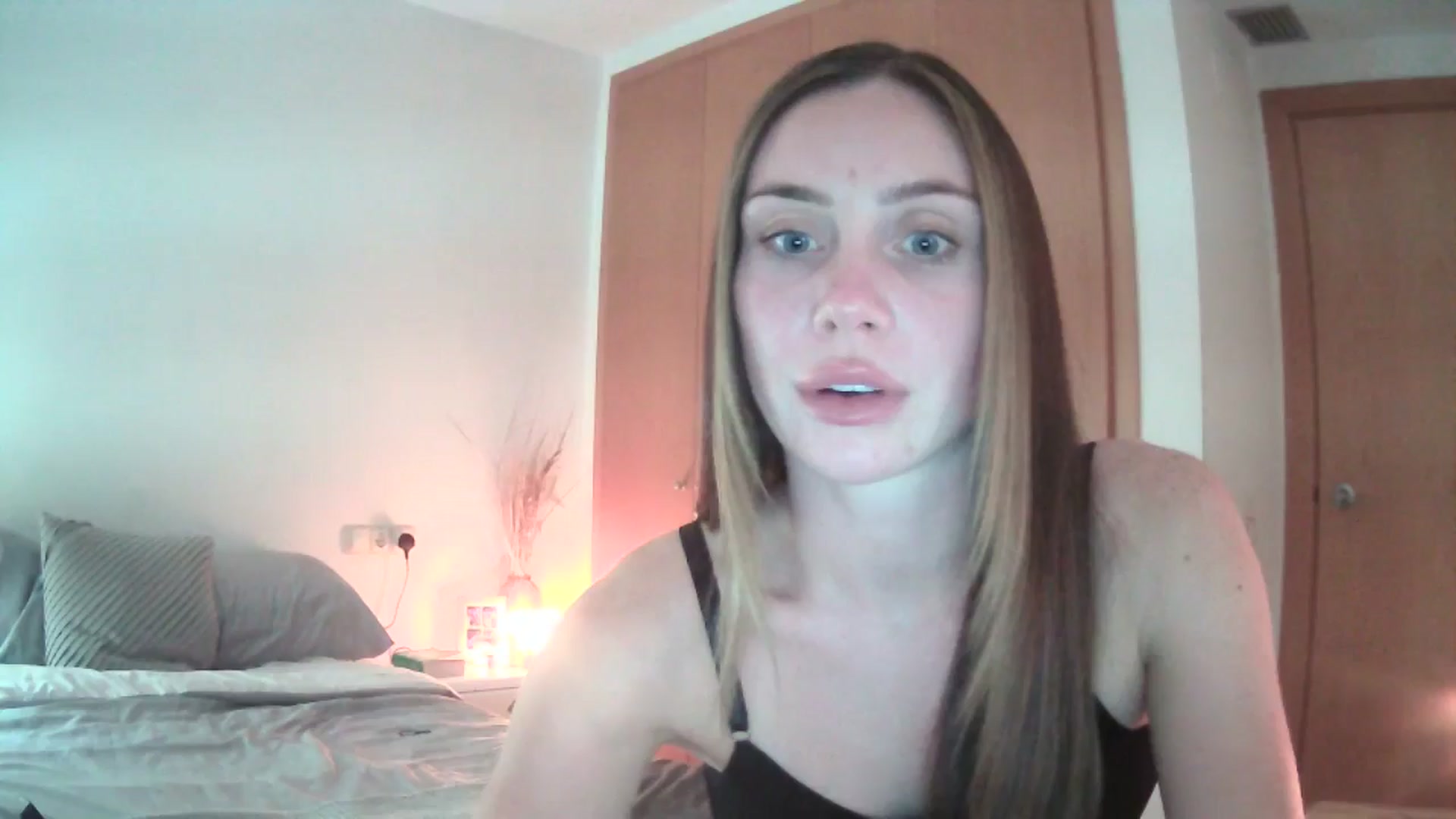 Gallery image thumbnail from English_Lola's myfreecams stream on, 10/31/2024, 18:35 image 1 of 20