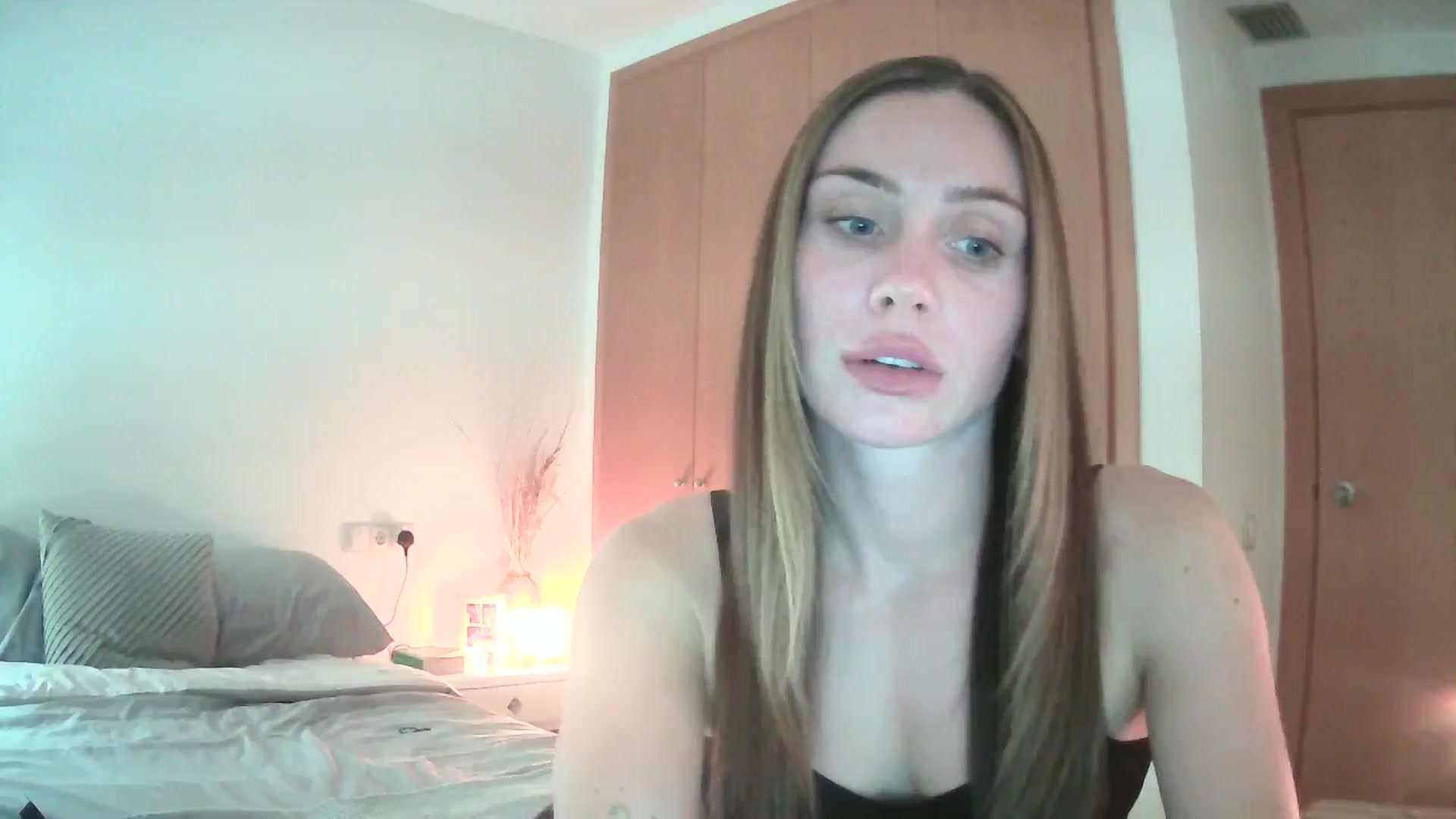 Gallery image thumbnail from English_Lola's myfreecams stream on, 10/31/2024, 18:35 image 5 of 20