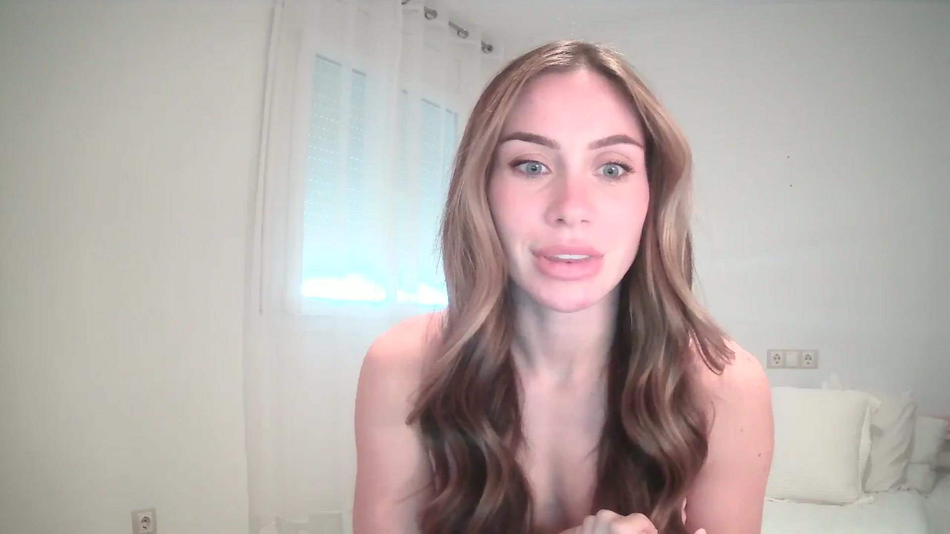 Gallery image thumbnail from English_Lola's myfreecams stream on, 11/10/2024, 10:30 image 7 of 20