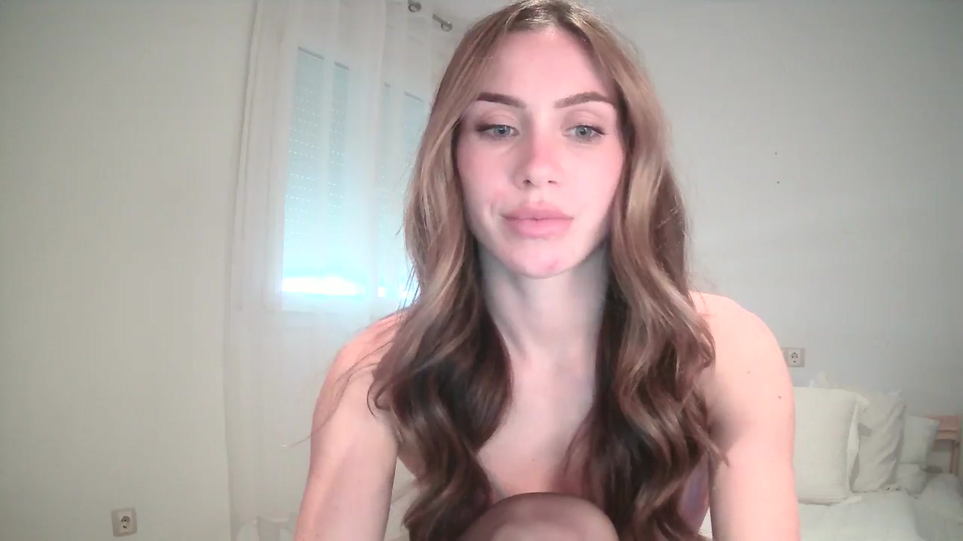 Gallery image thumbnail from English_Lola's myfreecams stream on, 11/10/2024, 10:59 image 19 of 20