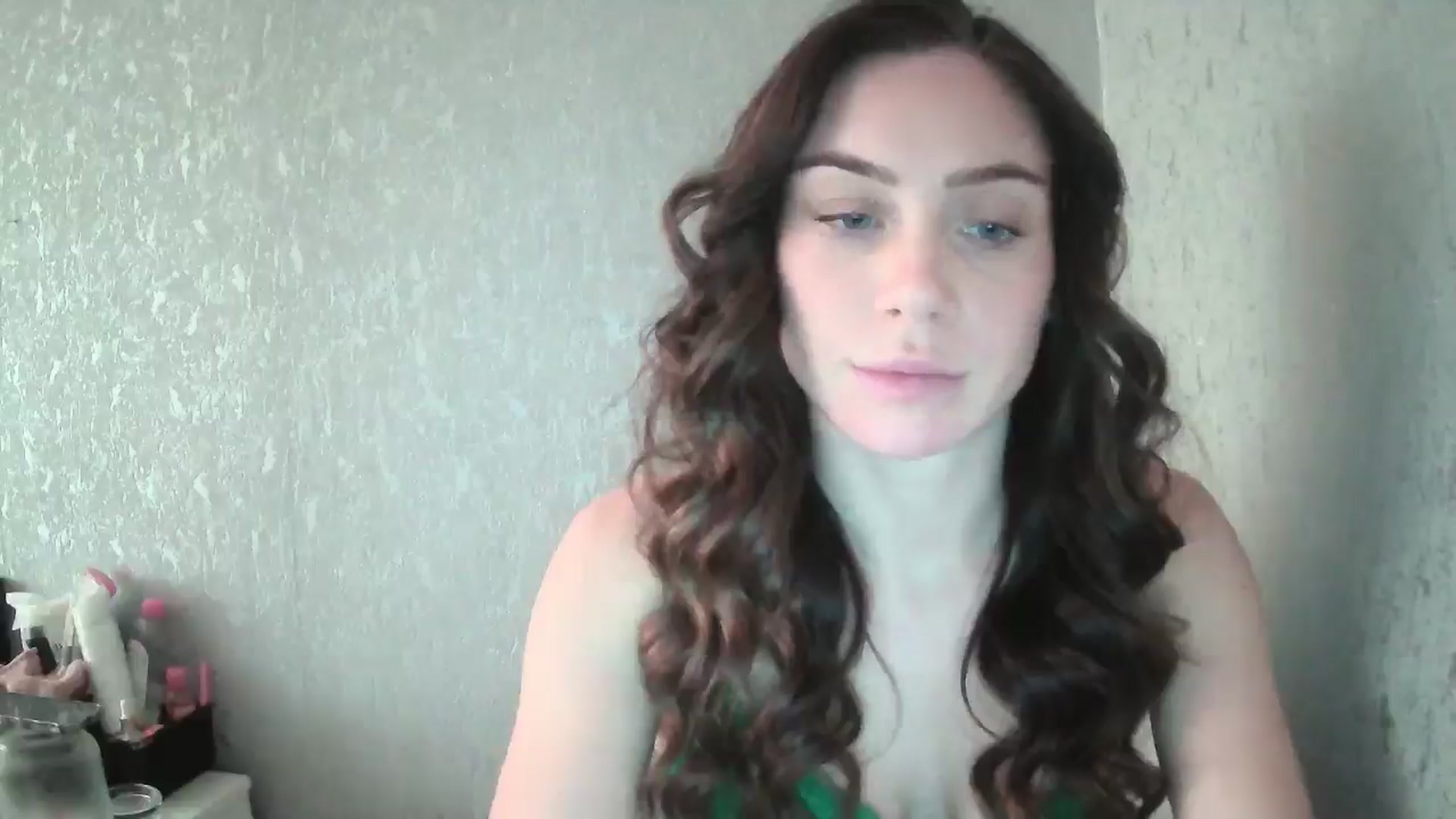 Gallery image thumbnail from English_Lola's myfreecams stream on, 12/01/2024, 11:23 image 13 of 20
