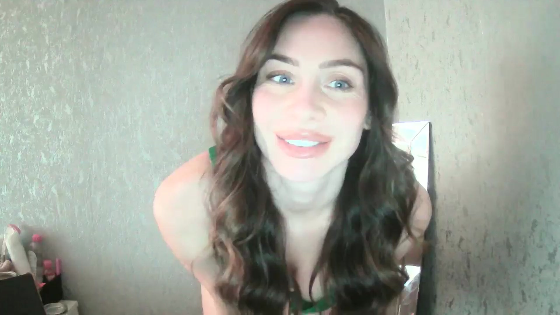 Gallery image thumbnail from English_Lola's myfreecams stream on, 12/01/2024, 13:37 image 16 of 20