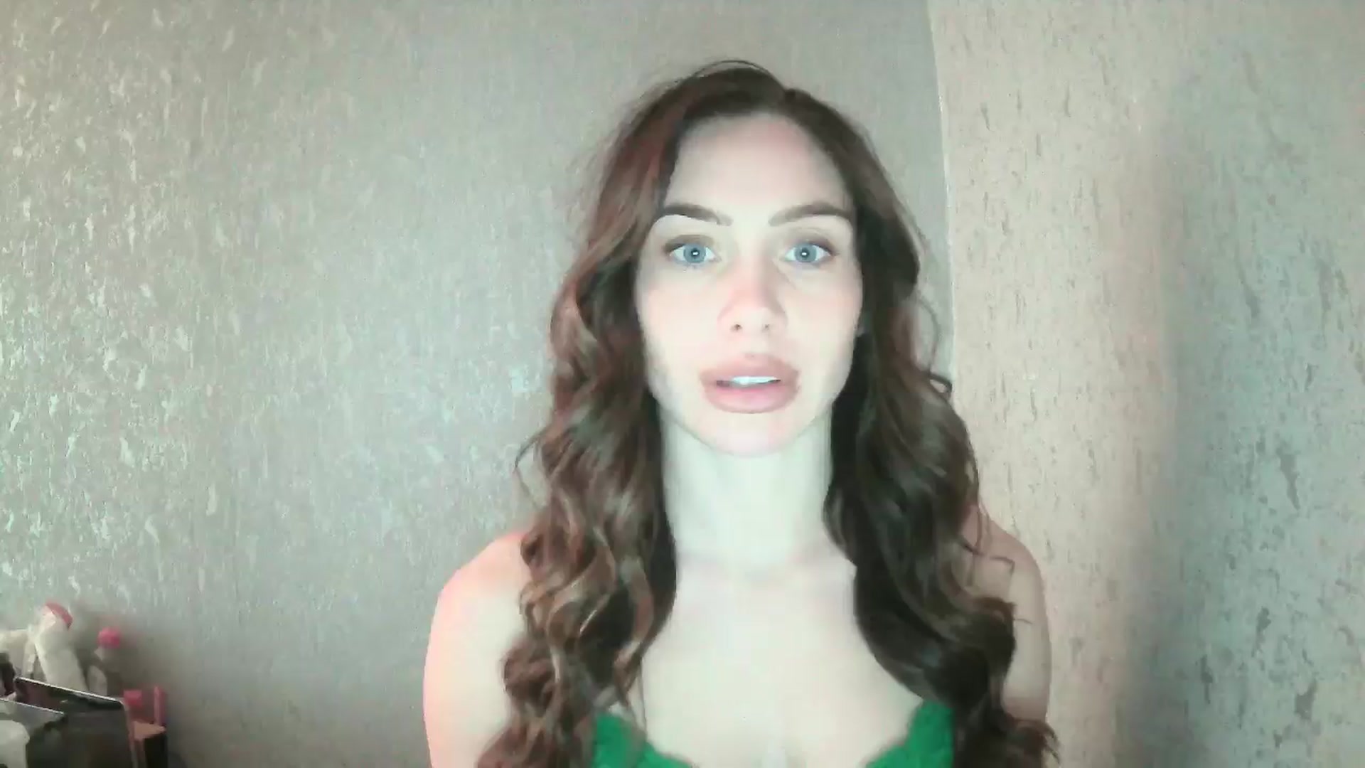 Gallery image thumbnail from English_Lola's myfreecams stream on, 12/01/2024, 15:34 image 1 of 20