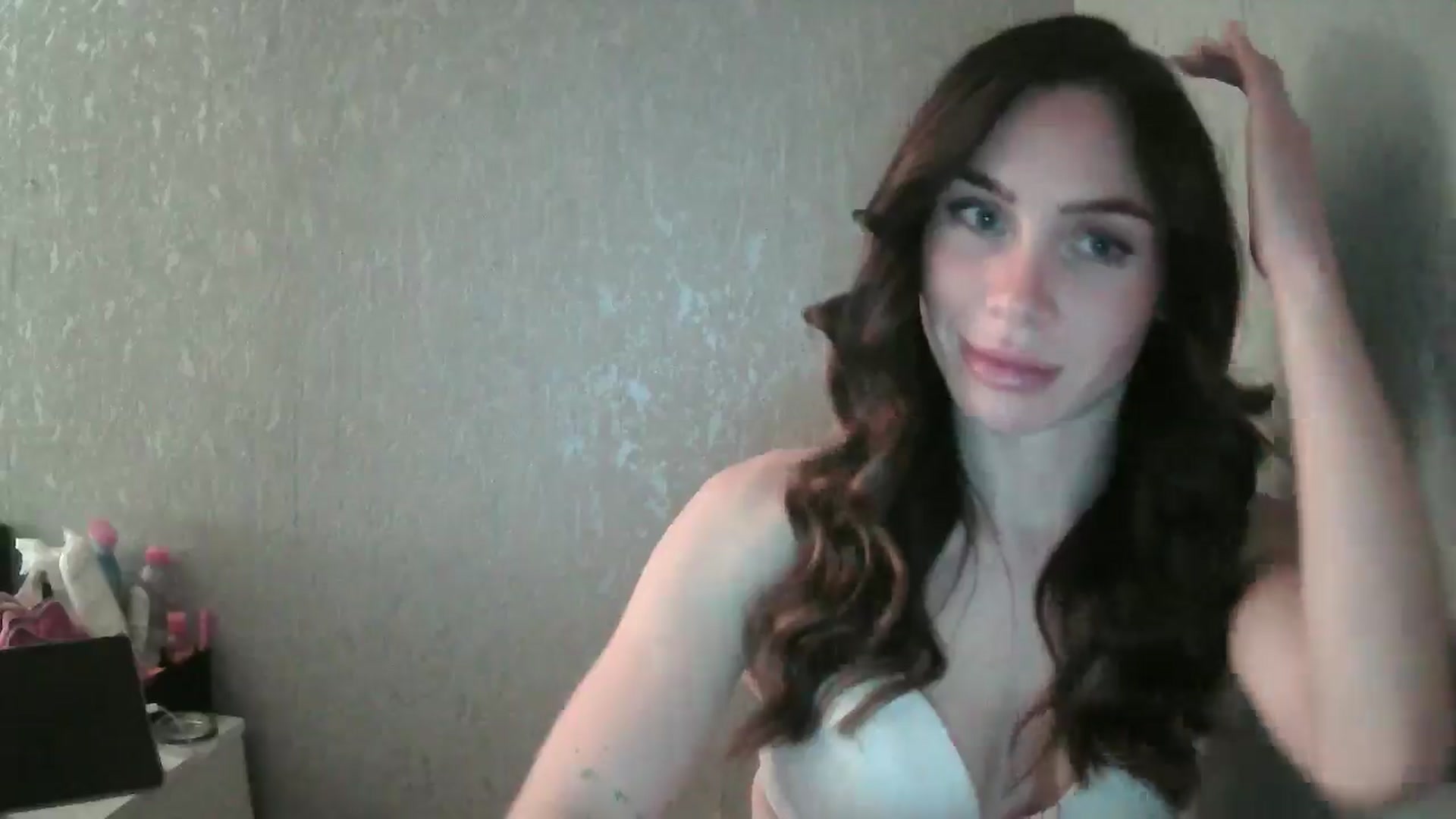 Gallery image thumbnail from English_Lola's myfreecams stream on, 12/04/2024, 21:06 image 6 of 20
