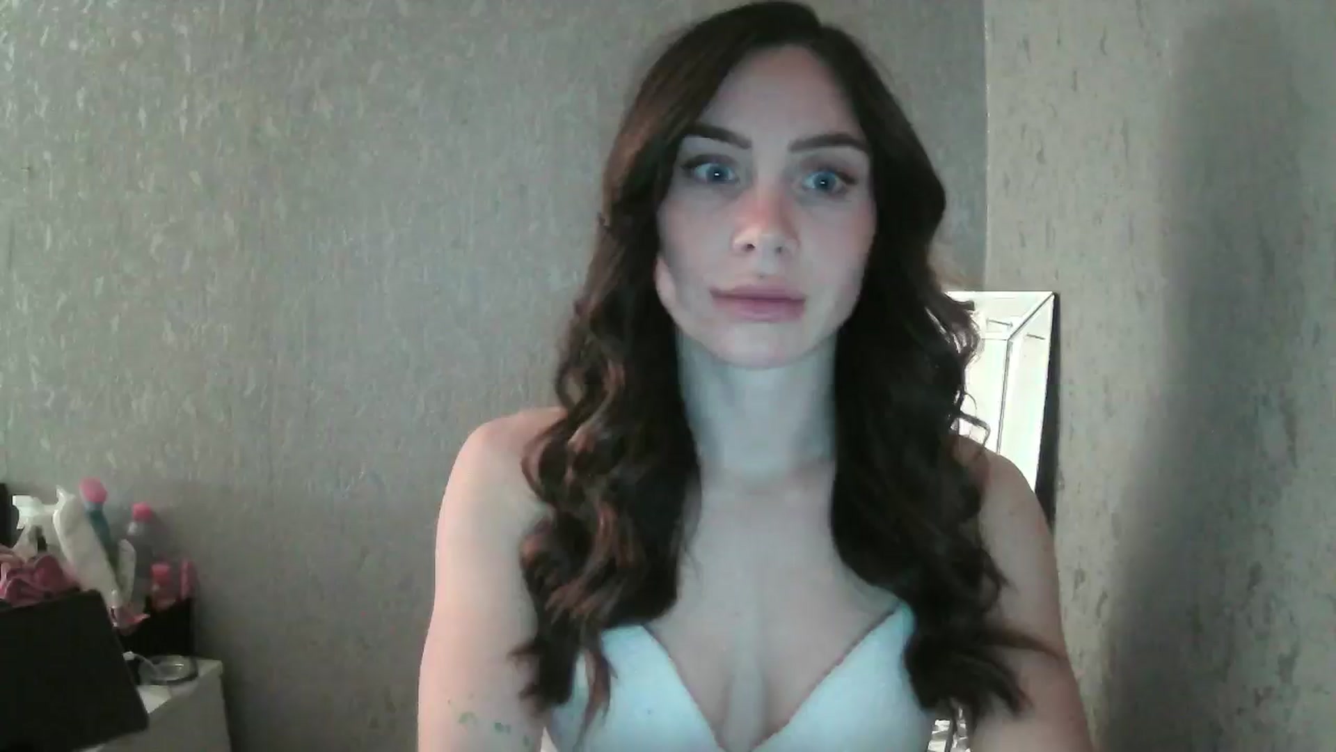 Gallery image thumbnail from English_Lola's myfreecams stream on, 12/04/2024, 22:04 image 1 of 20