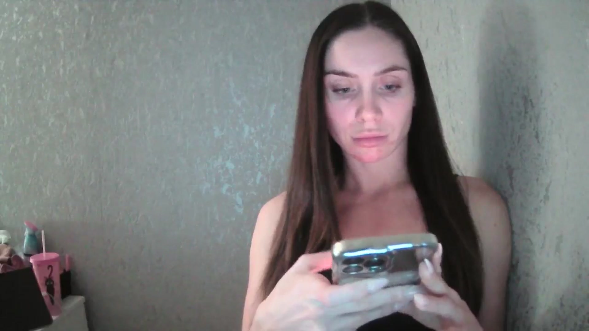 Gallery image thumbnail from English_Lola's myfreecams stream on, 12/08/2024, 20:46 image 18 of 20