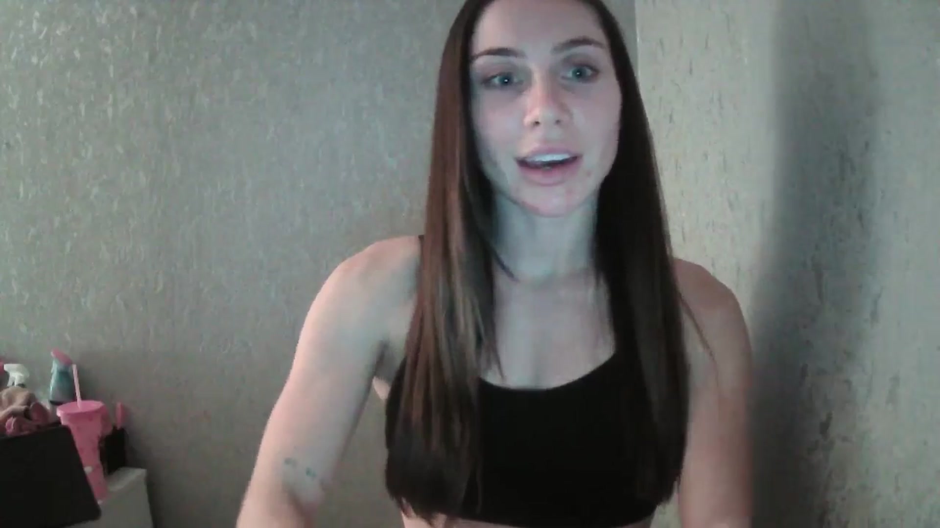 Gallery image thumbnail from English_Lola's myfreecams stream on, 12/08/2024, 22:16 image 5 of 20