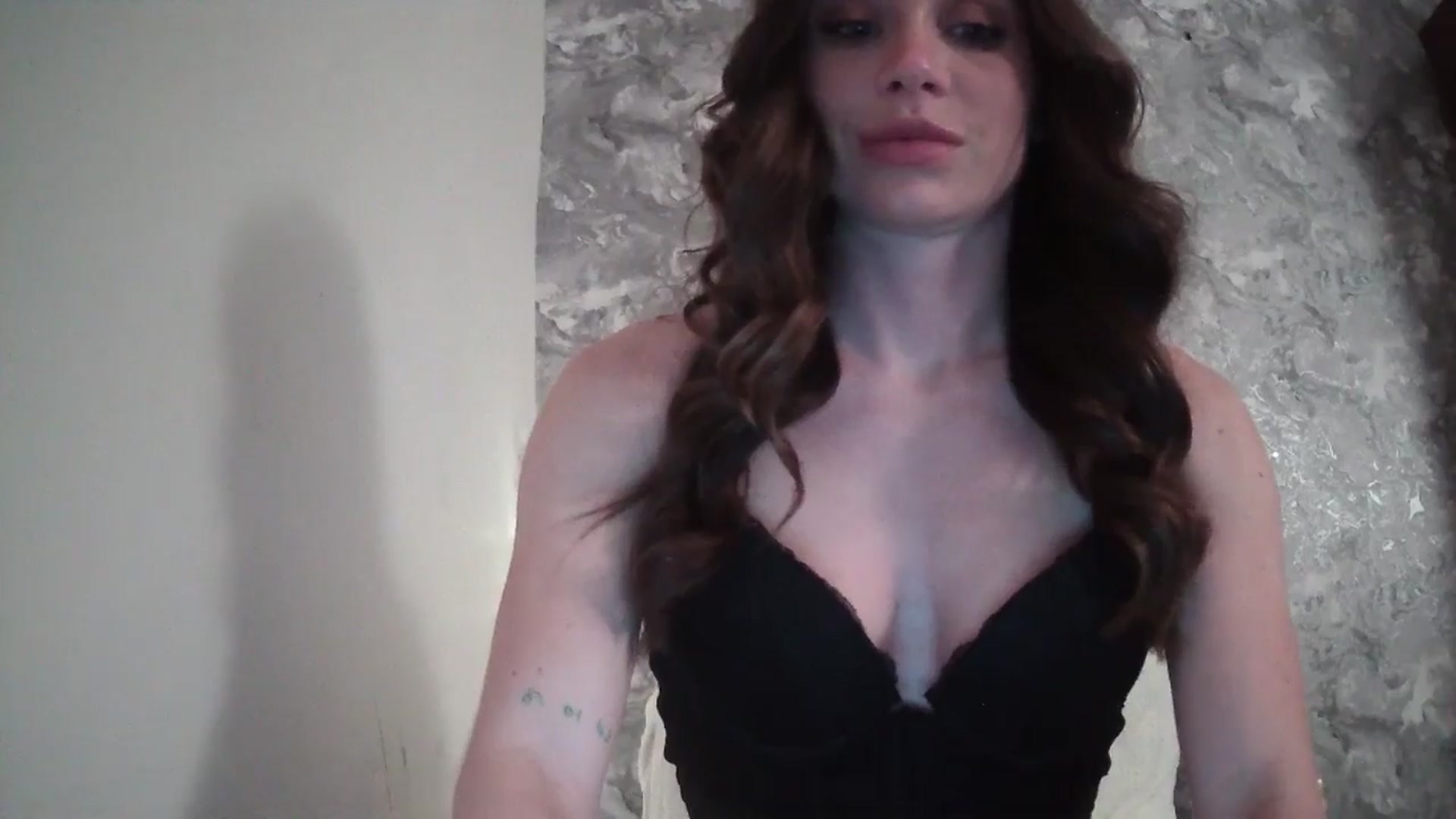 Gallery image thumbnail from English_Lola's myfreecams stream on, 12/14/2024, 21:21 image 14 of 20