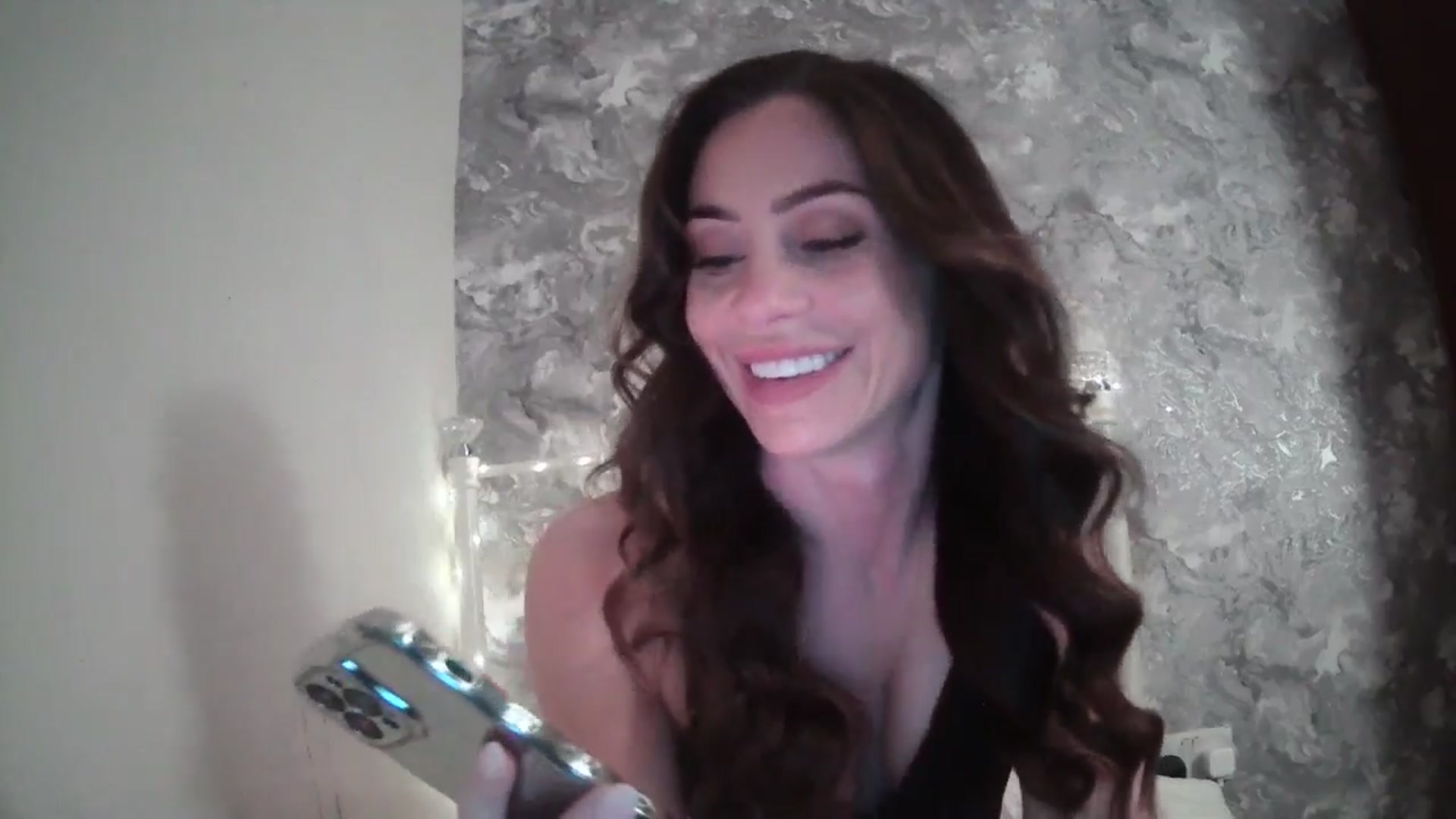 Gallery image thumbnail from English_Lola's myfreecams stream on, 12/14/2024, 22:15 image 11 of 20