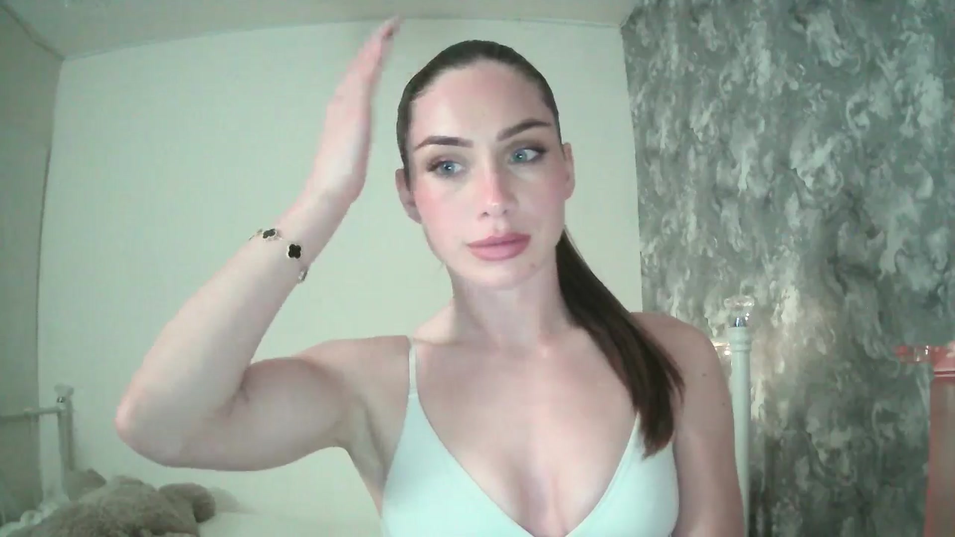 Gallery image thumbnail from English_Lola's myfreecams stream on, 01/11/2025, 21:20 image 14 of 20