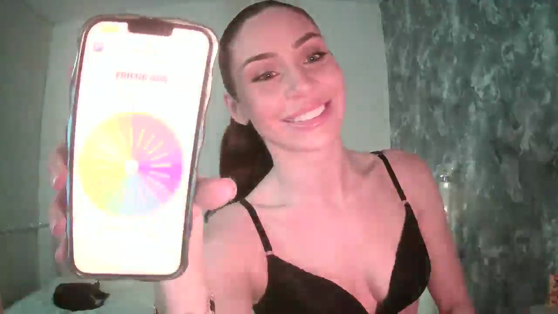 Gallery image thumbnail from English_Lola's myfreecams stream on, 01/15/2025, 18:31 image 12 of 20